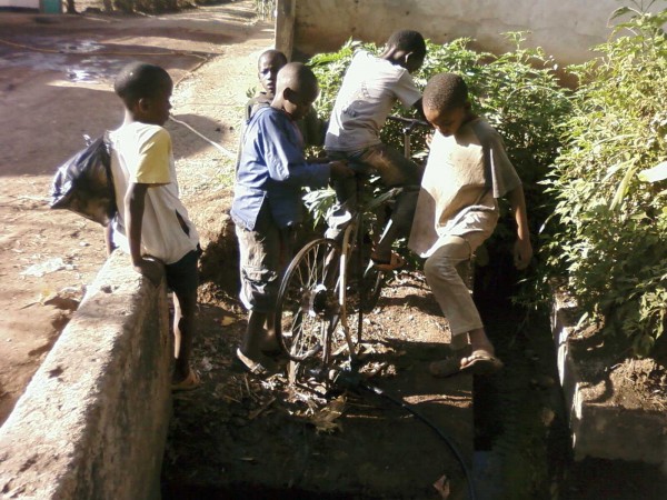 Bicycle powered water pump